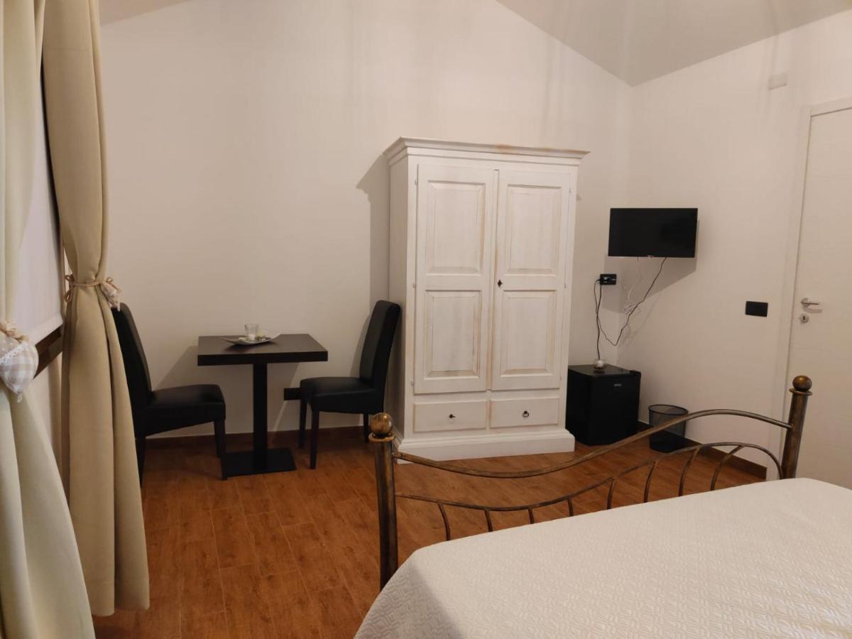 Casa Janas Affittacamere Bed & Breakfast 皮希纳斯 外观 照片