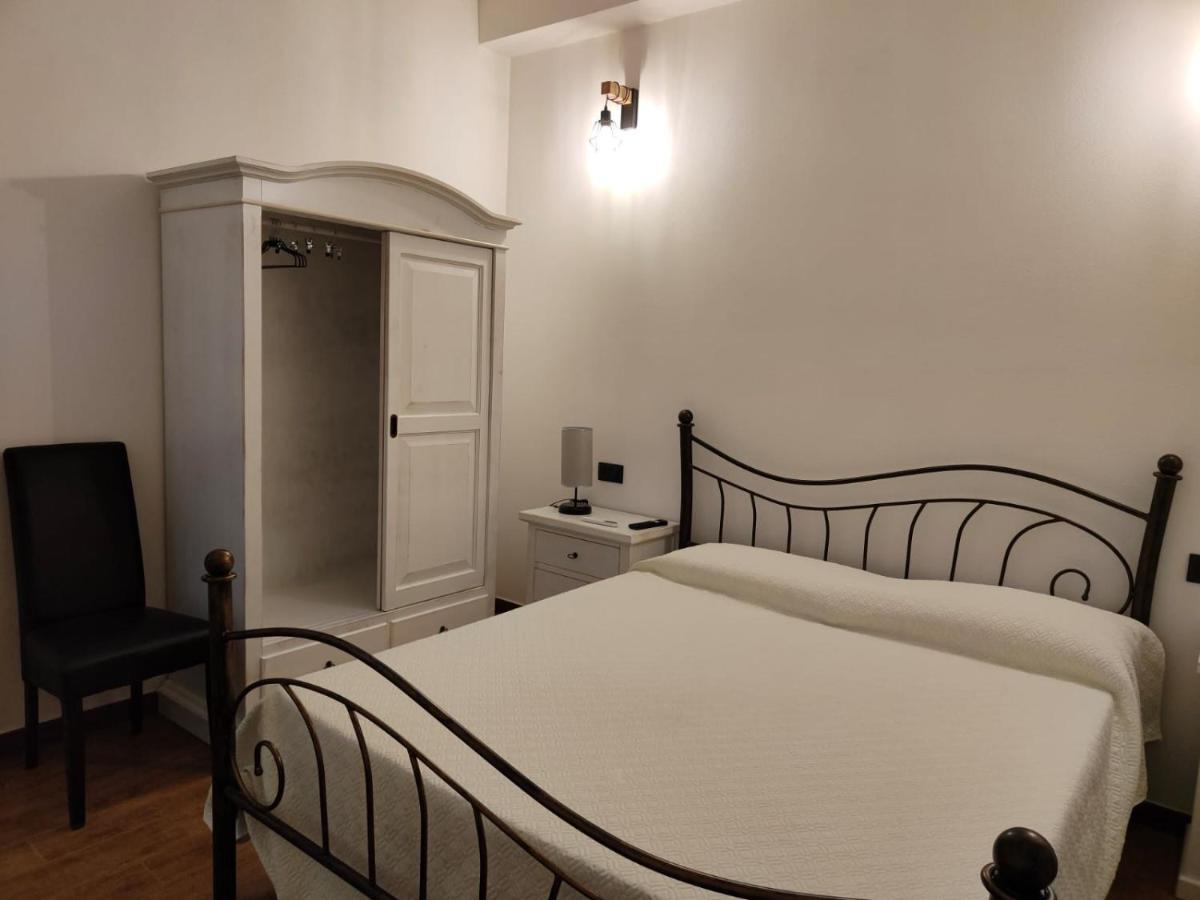 Casa Janas Affittacamere Bed & Breakfast 皮希纳斯 外观 照片
